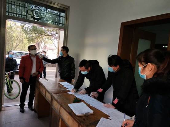 說明: 95e38de68353148112fced39d232180